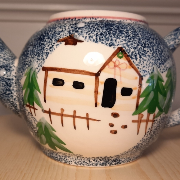 Decorative Teapot - Cabin & Fir Trees Detail - Picture 2 of 6